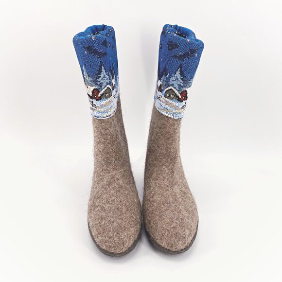 Valenki Russian Felted Wool Boots - Picture 3 of 10